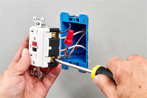 how to repair electrical outlet